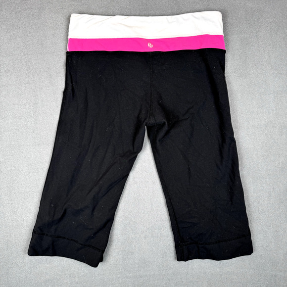 Lululemon Gather & Crow Crop Woman's Black Stretch Yoga Leggings NO SIZE DOT - Picture 1 of 8